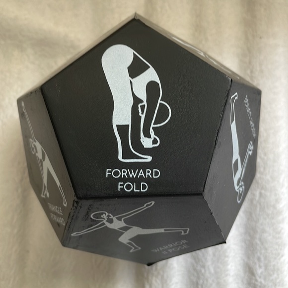 Yoga 🧘🏻‍♀️ Hexagon…helps you decide your pose. - Picture 7 of 8